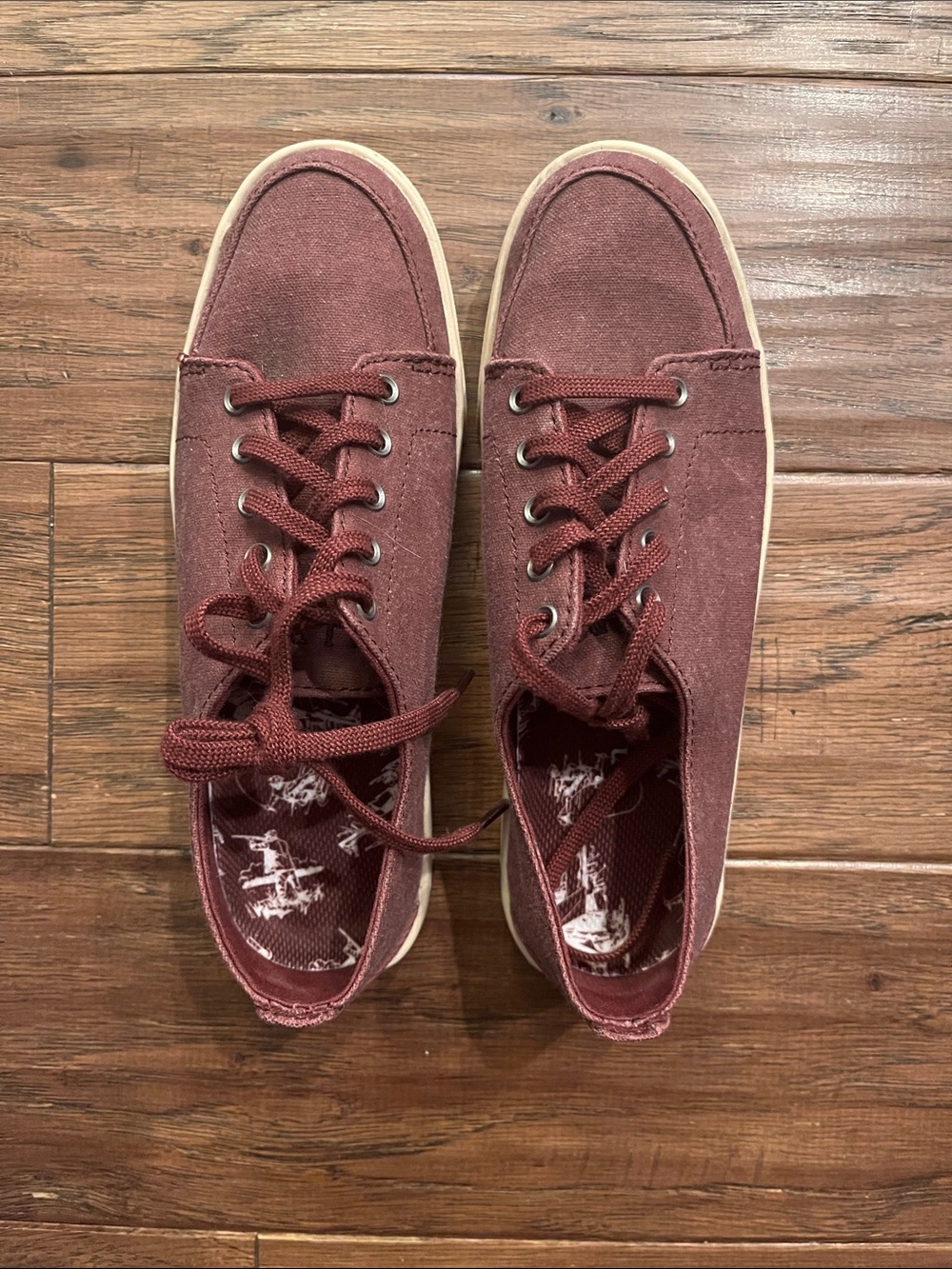 L.L. Bean Campside Burgundy Canvas Low Top Lace Up Oxford Sneakers Size 6.5